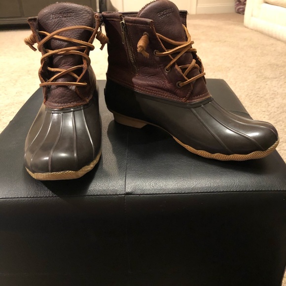 sperry duck boots size 11
